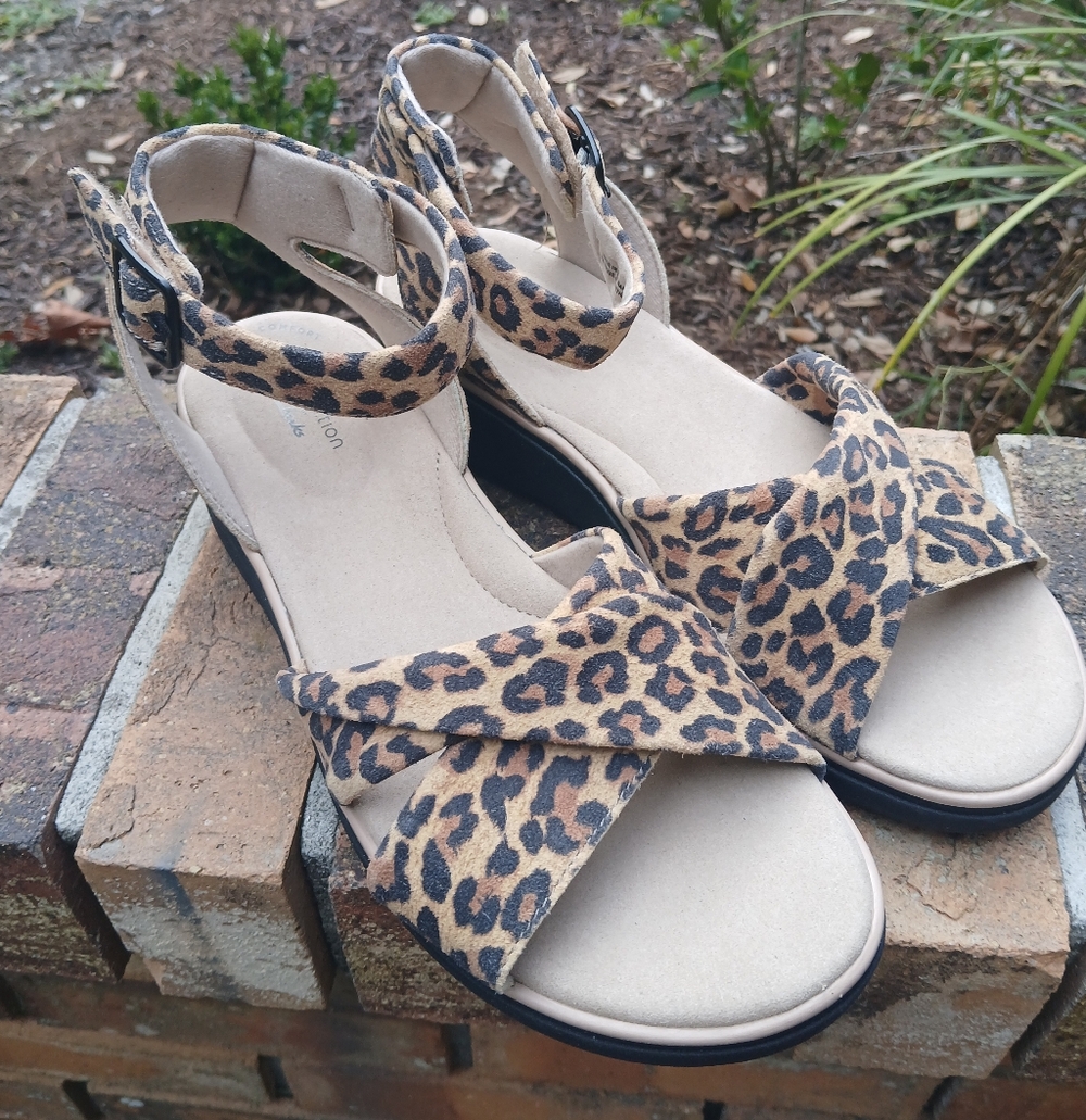 Clarks Leopard Print Women's Ankle-Strap Sandals - Beige Leopard